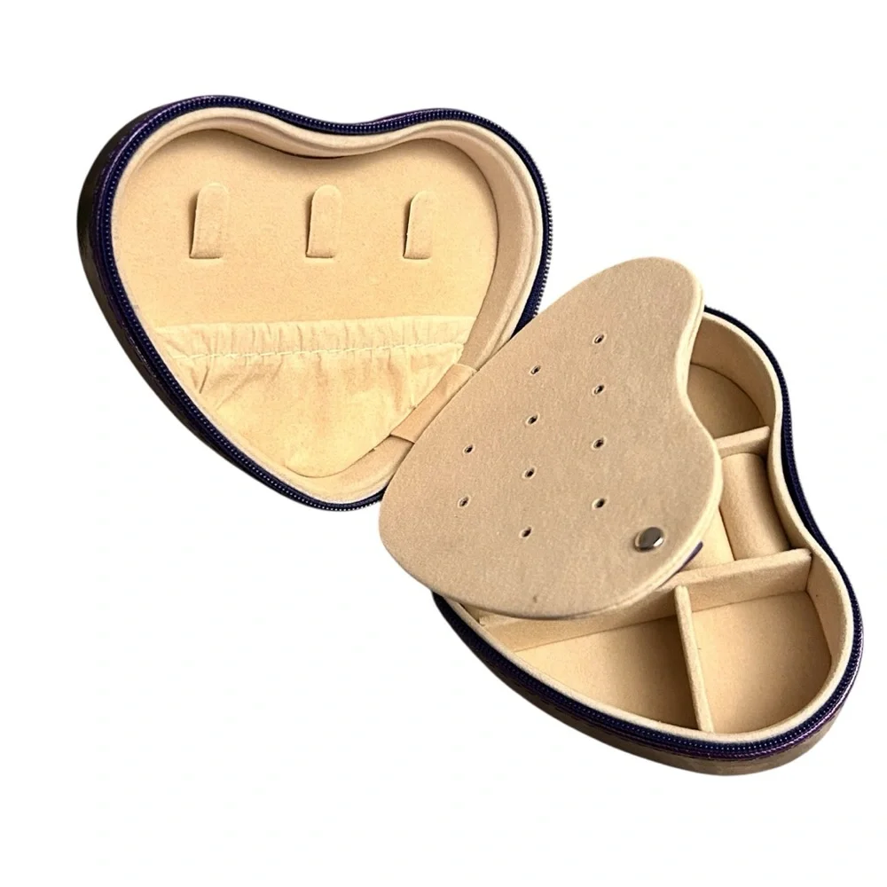 Stella & Max stylish compact